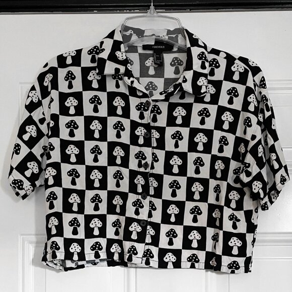 Forever 21 Mushroom Crop Top - Picture 1 of 4
